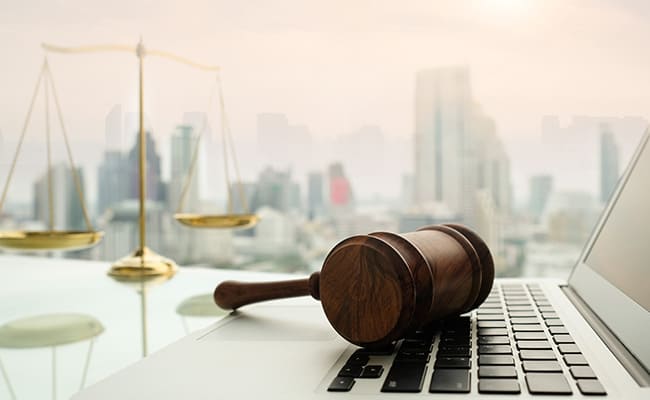 recent-news-image laptop and gavel news icon