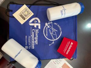 Behind-the-scenes/ our volunteers