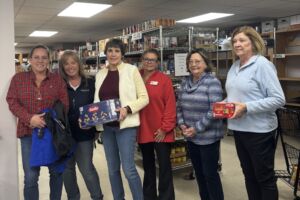 Williamsburg REALTORS® volunteered at FISH Inc.