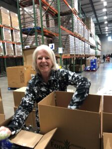 Williamsburg REALTORS® volunteer at Peninsula Virginia Foodbank