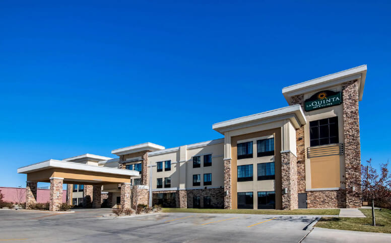 La Quinta Inn & Suites