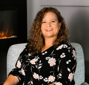 Teri-Lynn MacKie