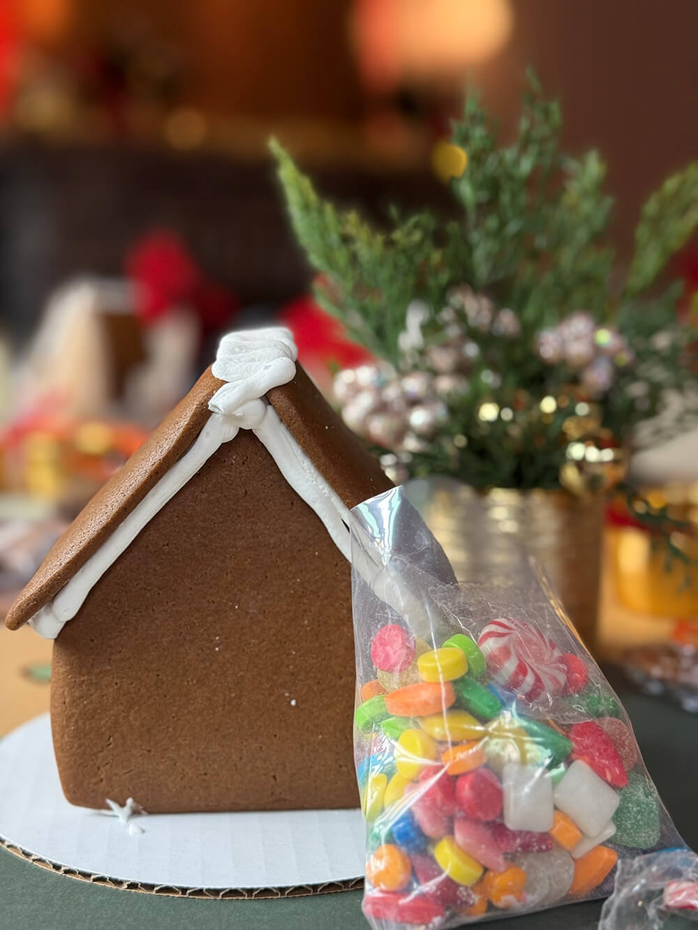 Gingerbread Decorating