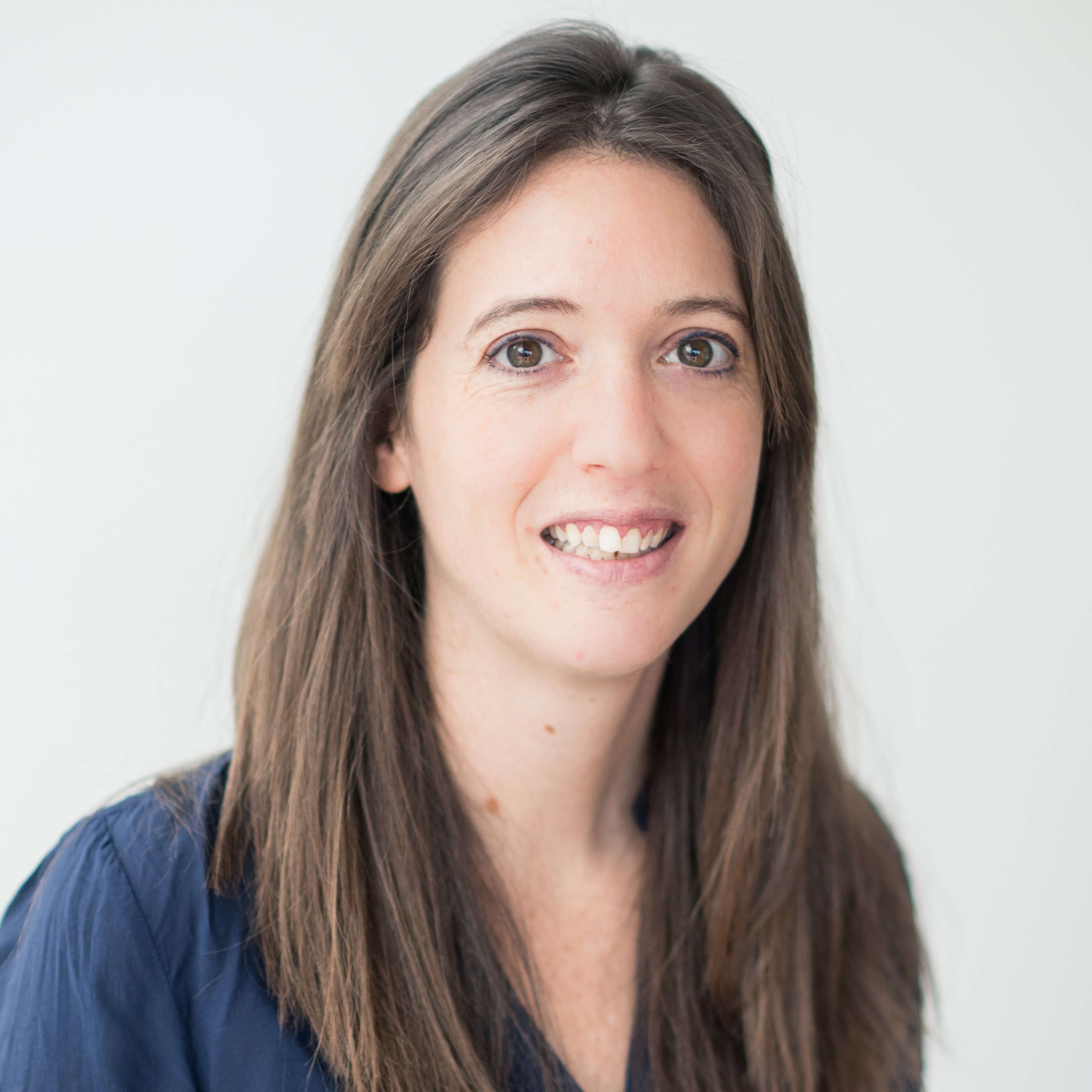 Carrie_Flood_Headshot