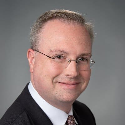 Robert Dietz Headshot