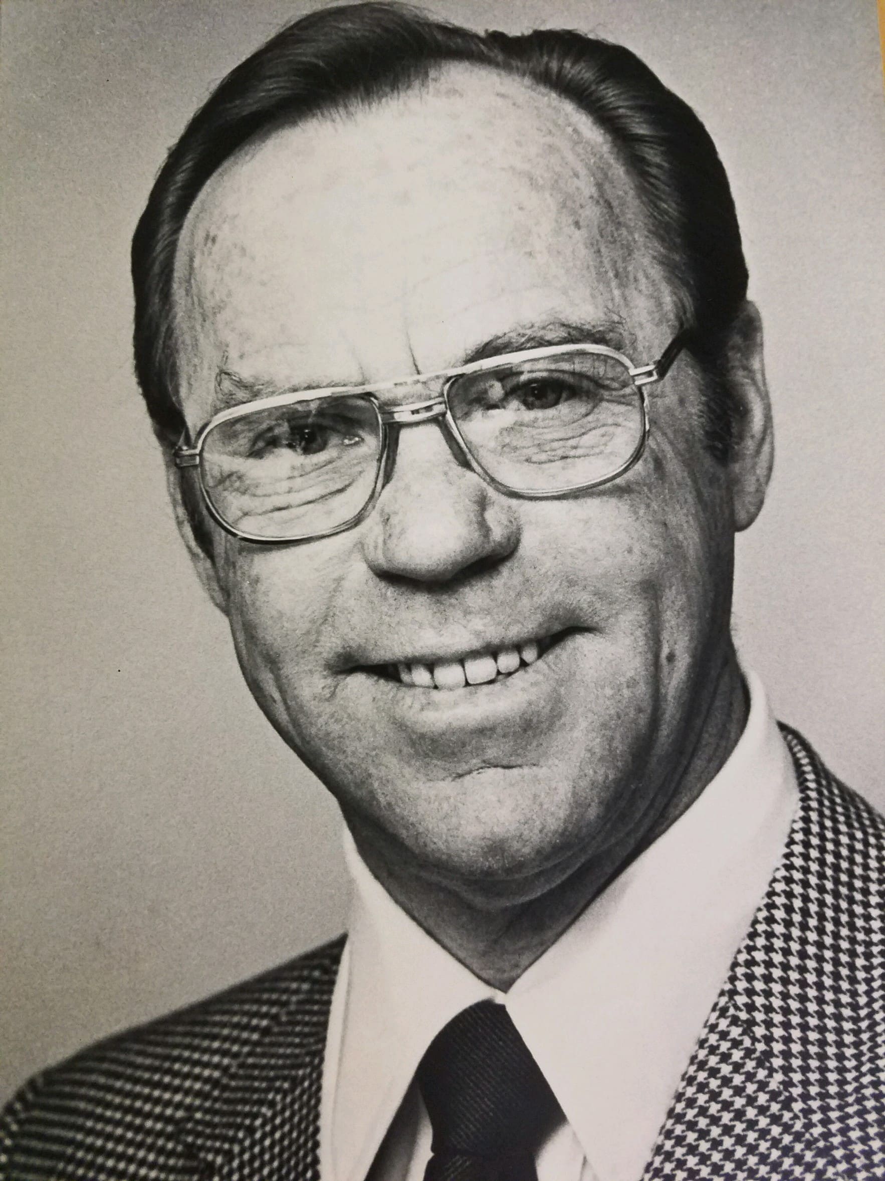 James S. Leakou