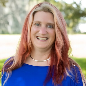 Kasie Copeland Headshot