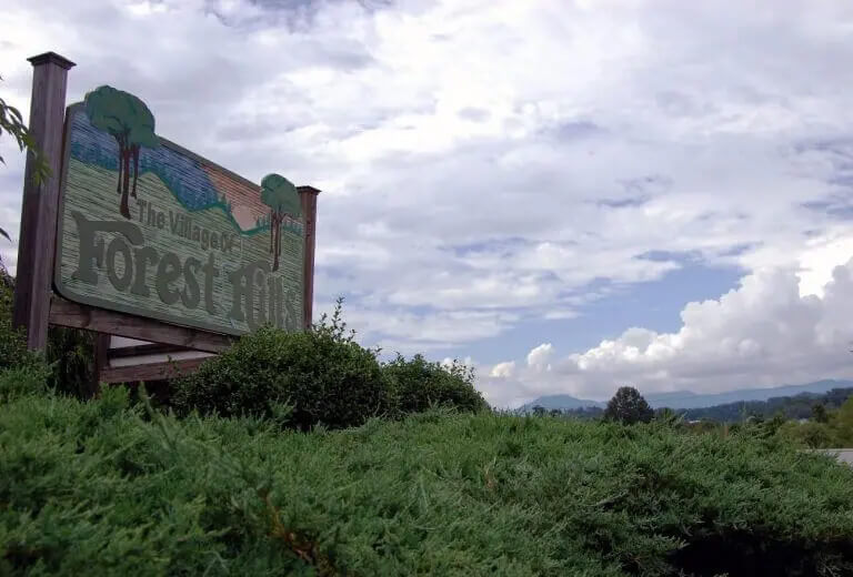 Village of Forest Hills sign