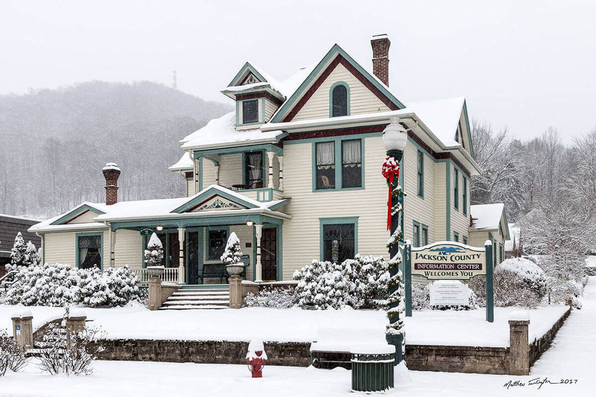 Hooper House Chamber Building