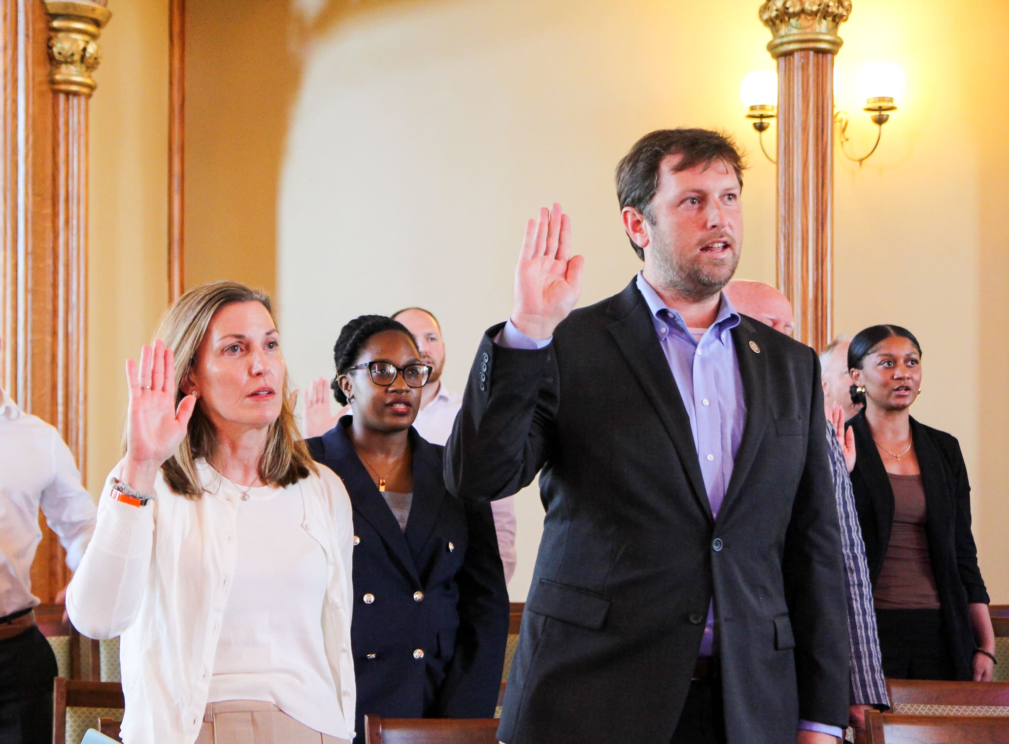 Attorneys renew their Lawyer's Oath.