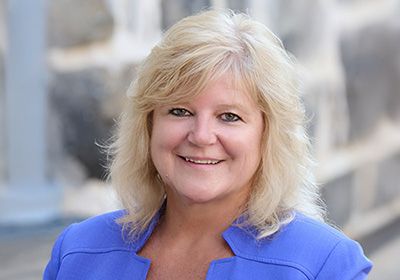 Sandy Tracy