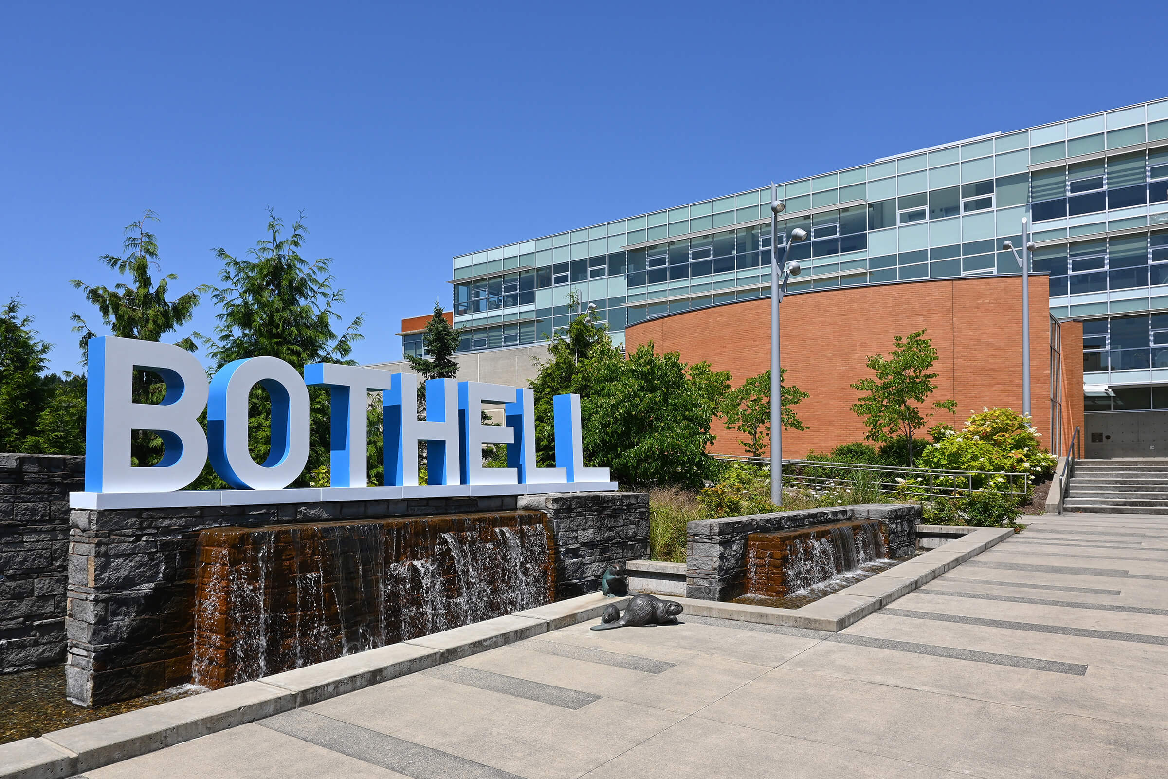 BOTHELL, WASHINGTON - 3 JULY 2023: Fountain at the City Hall at 18415 101st Ave NE. By Steve Cukrov