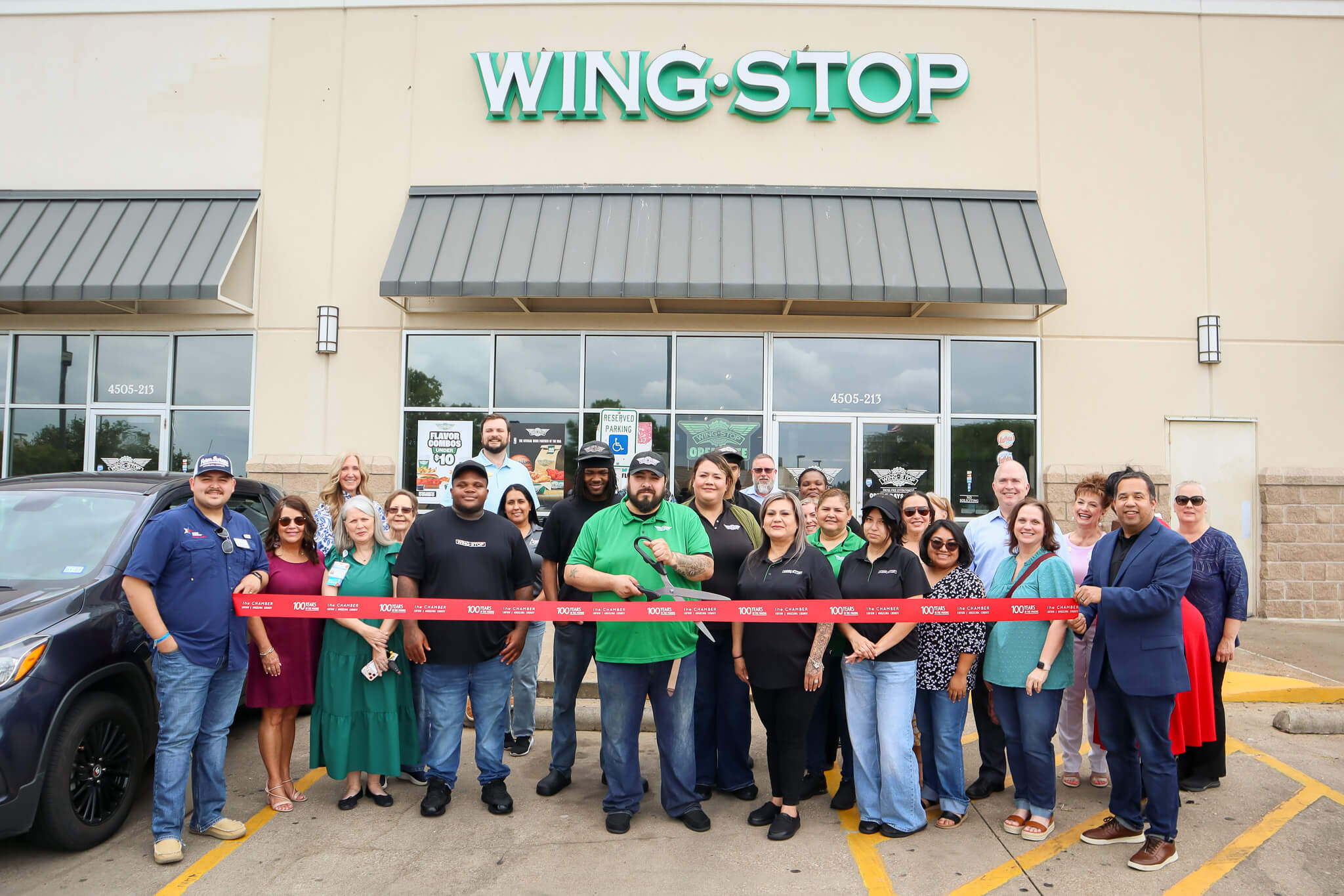 wingstop ribbon cutting