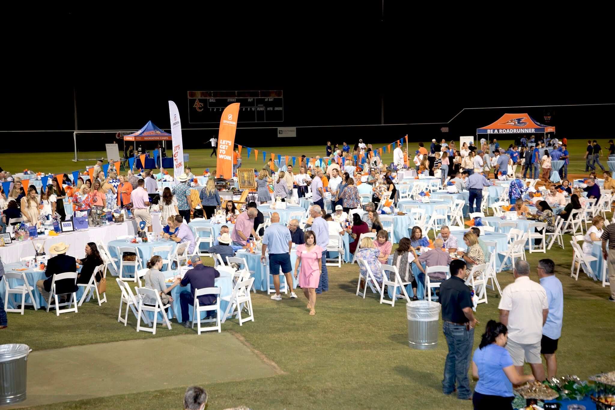 Dinner at the Diamond 25 event