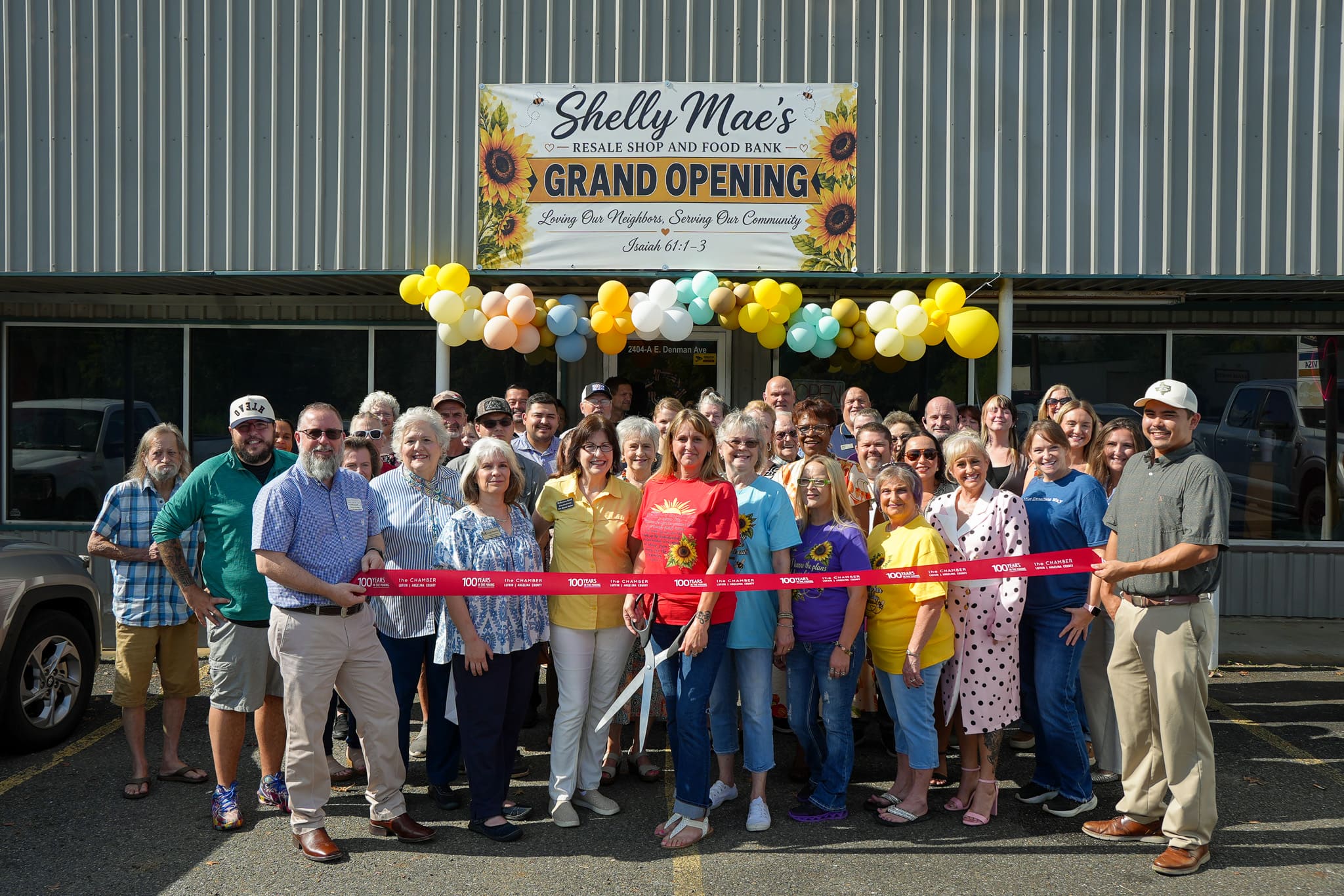 Shelly Maes Ribbon Cutting