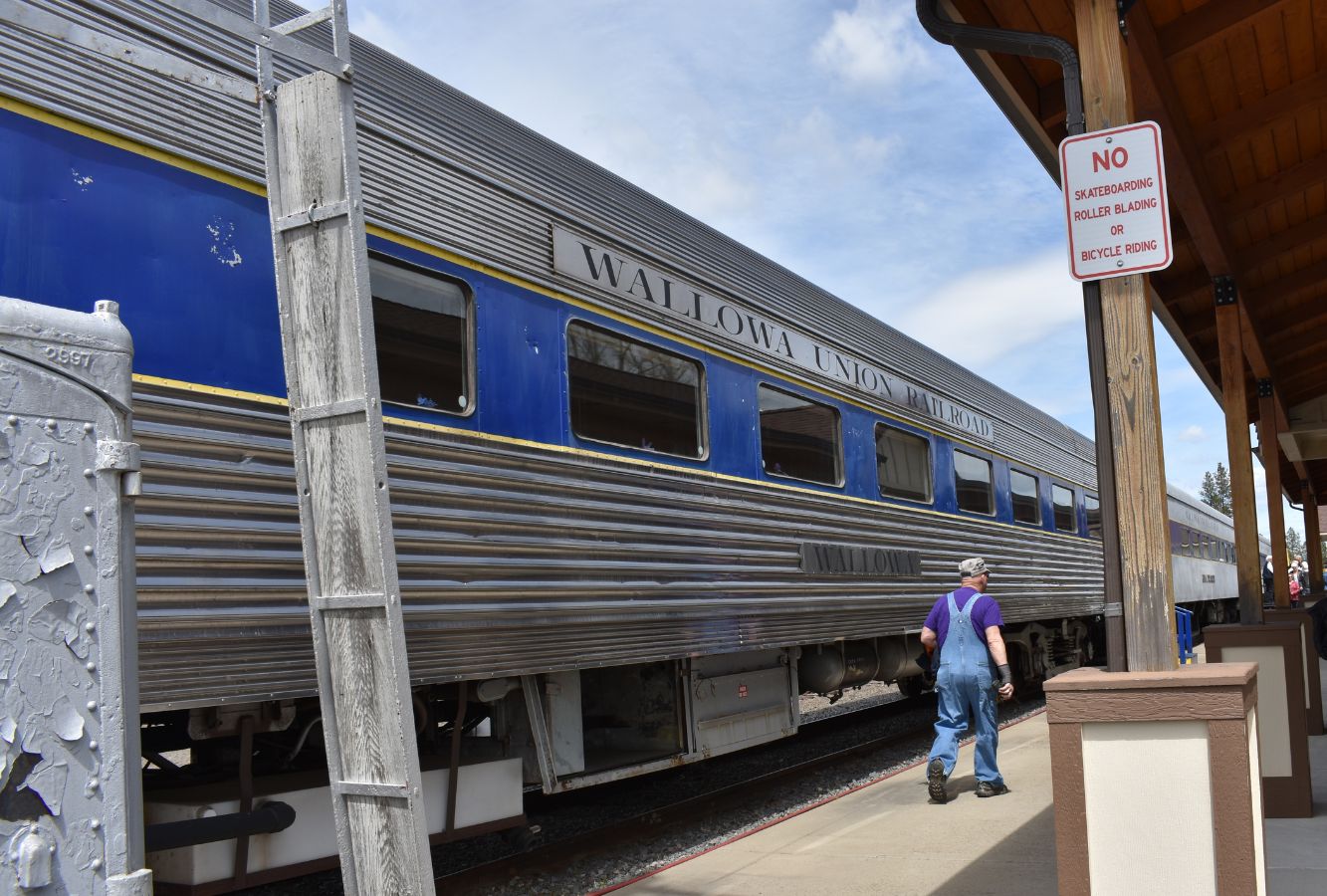 Eagle Cap Excursion Train