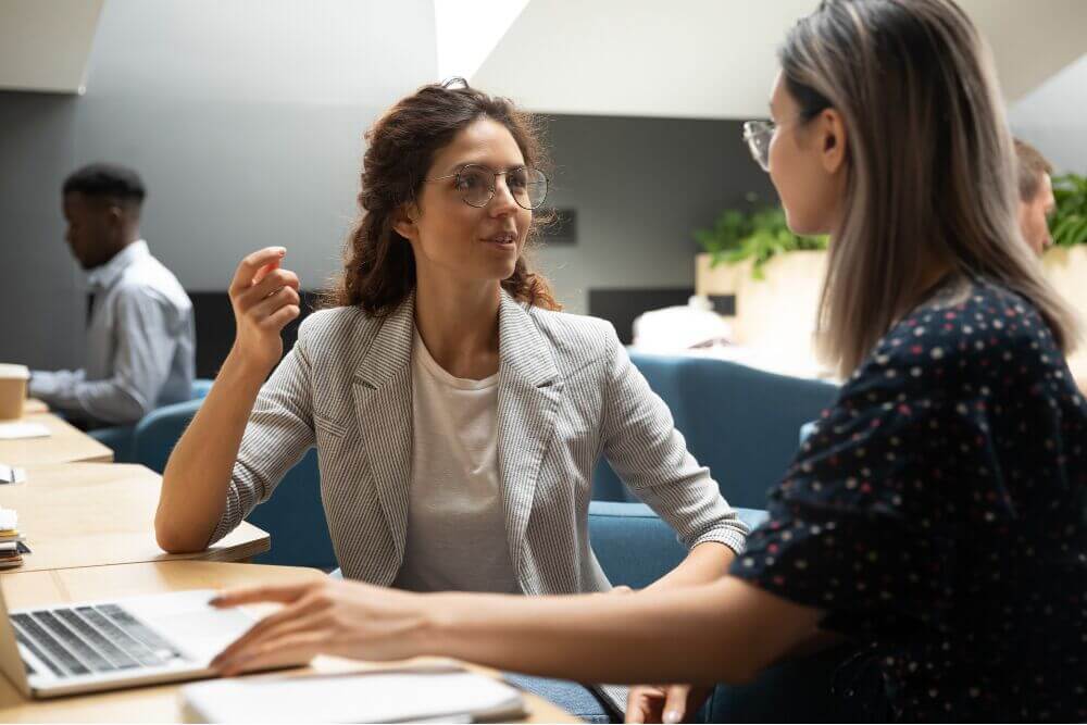 workplace-mentoring_1000x667