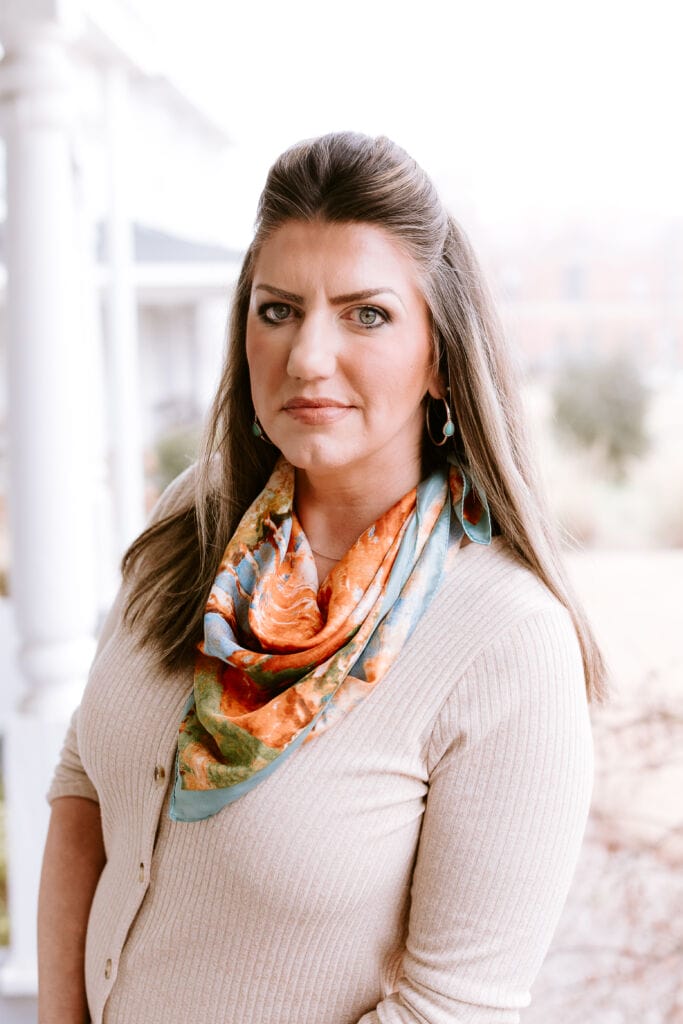 ThoughtfullyThurston-13