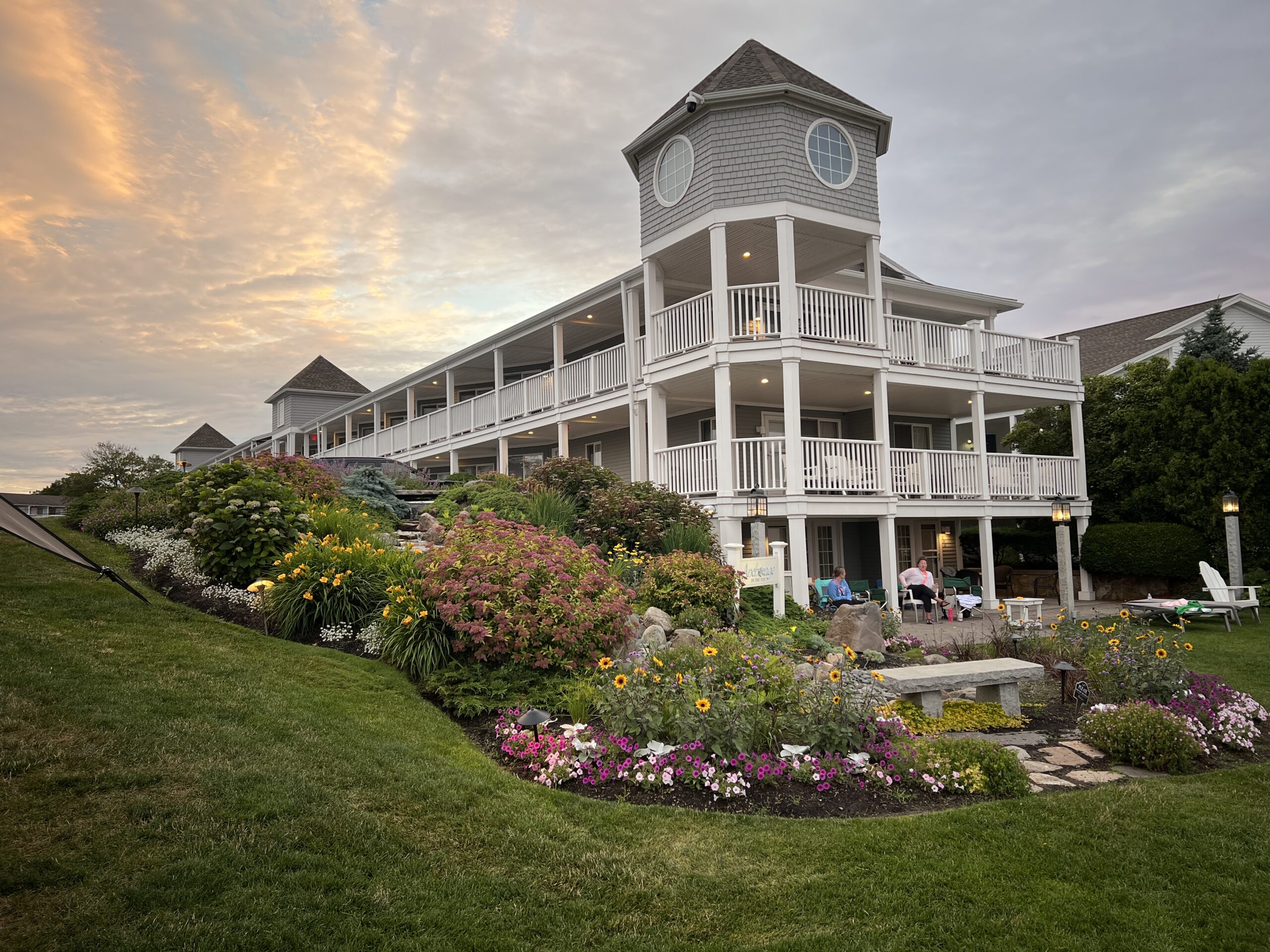 Lodging property in Ogunquit in spring.