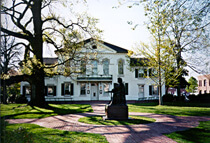 Queen Anne Courthouse