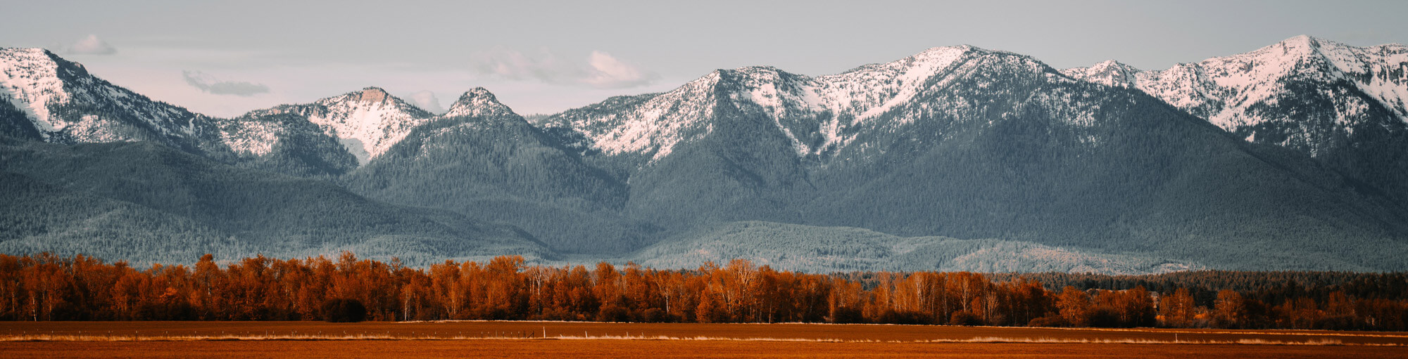 footer-mountain mountain2