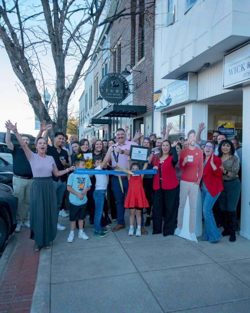 Ribbon Cutting State Farm Kahn