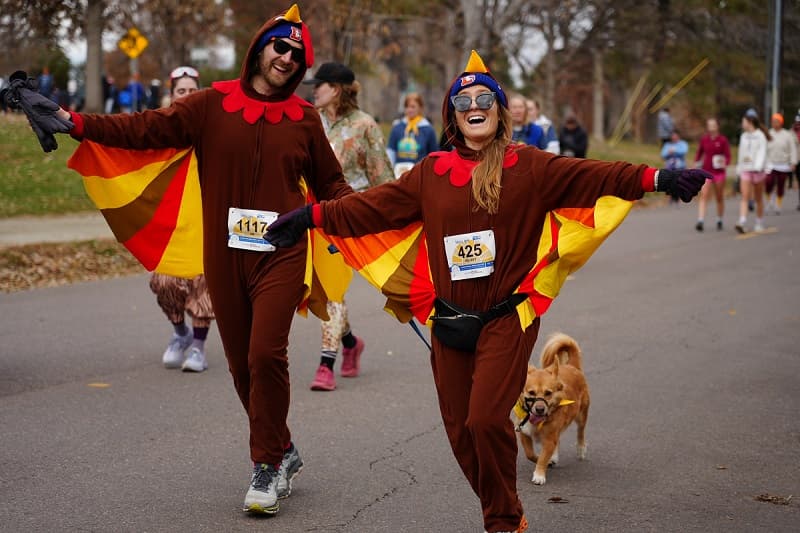 Join-the-2024-Turkey-Trot-race-in-Denver-CO-with-Mile-High-United-Way