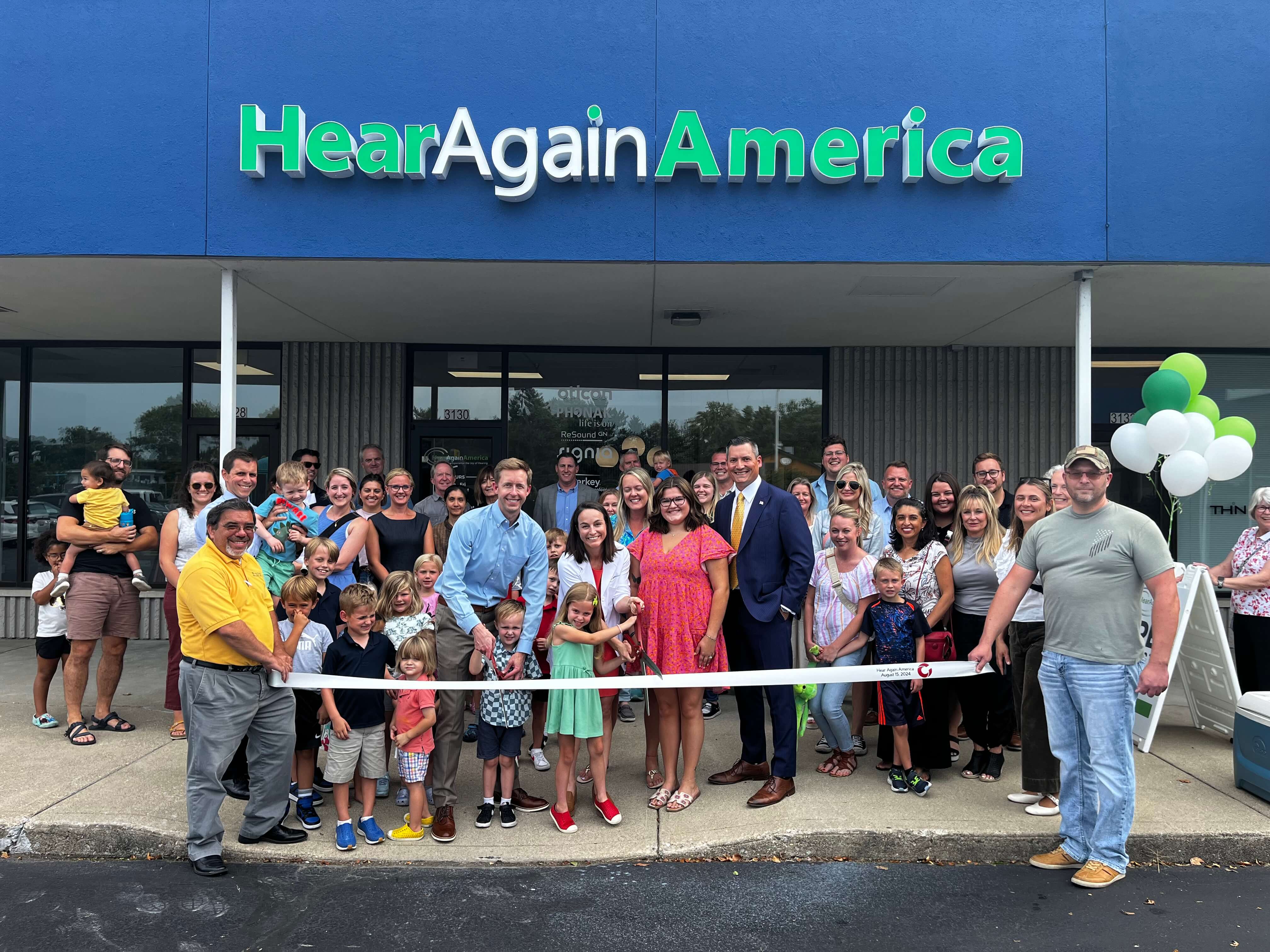 Hear Again America Photo 8.15.2024 ribbon cutting for hear again america Annie Mains