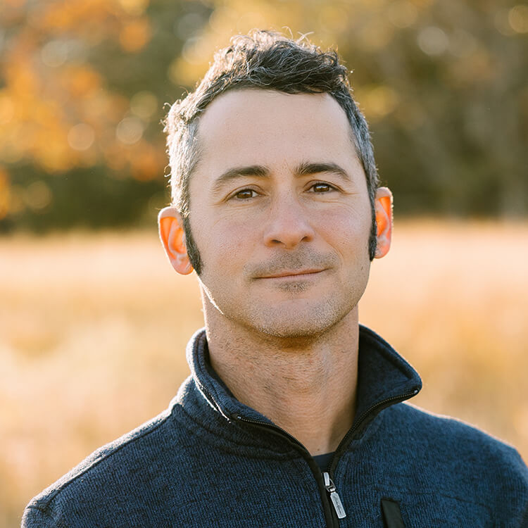 Dan, Laura, Adriana, Julian and Sofia Martino