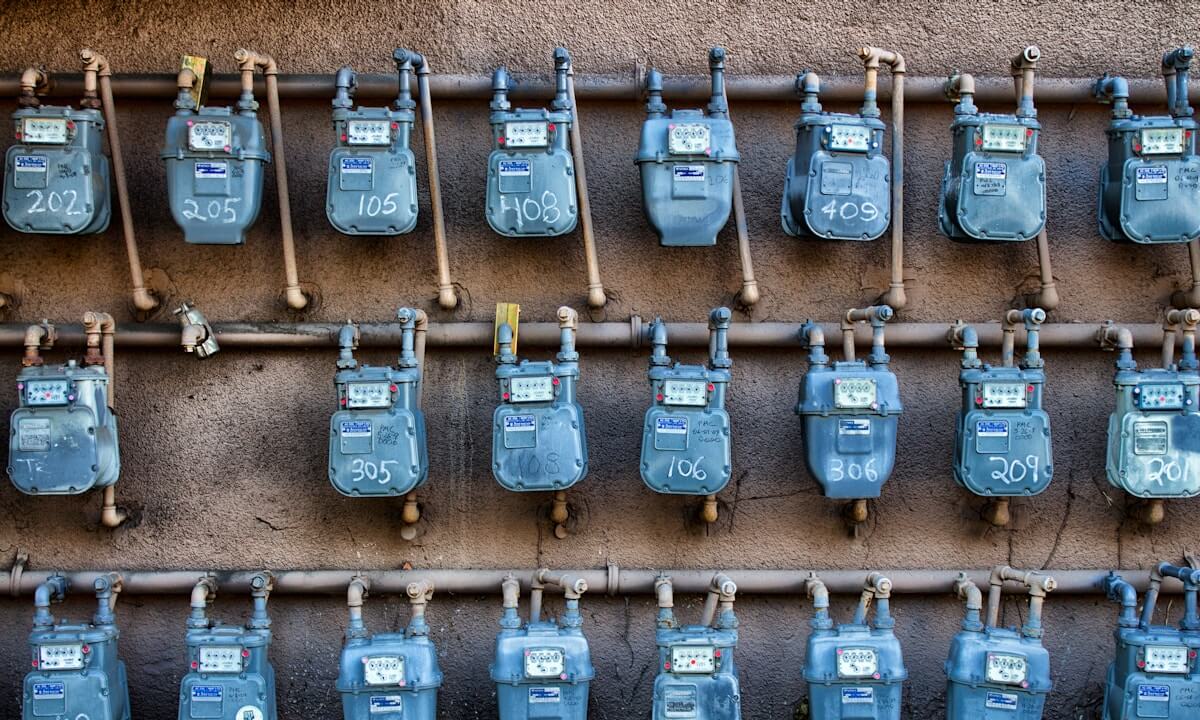 photo-1603736043044-65d44d3c6230