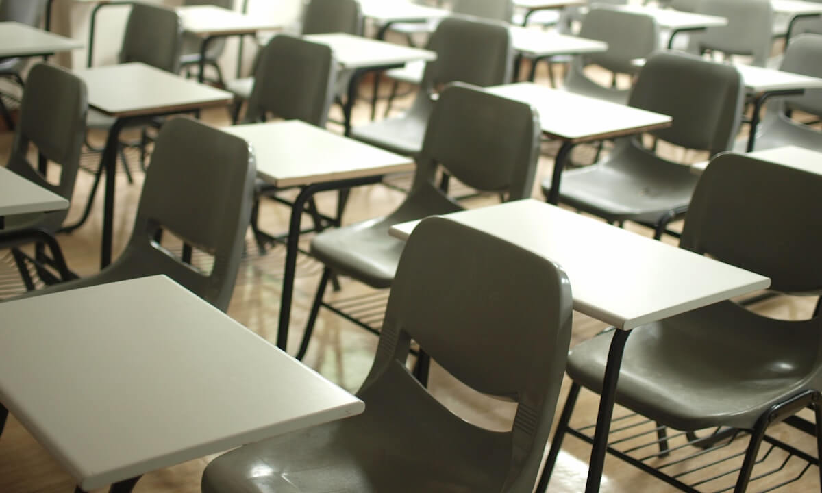 photo-1604134967494-8a9ed3adea0d