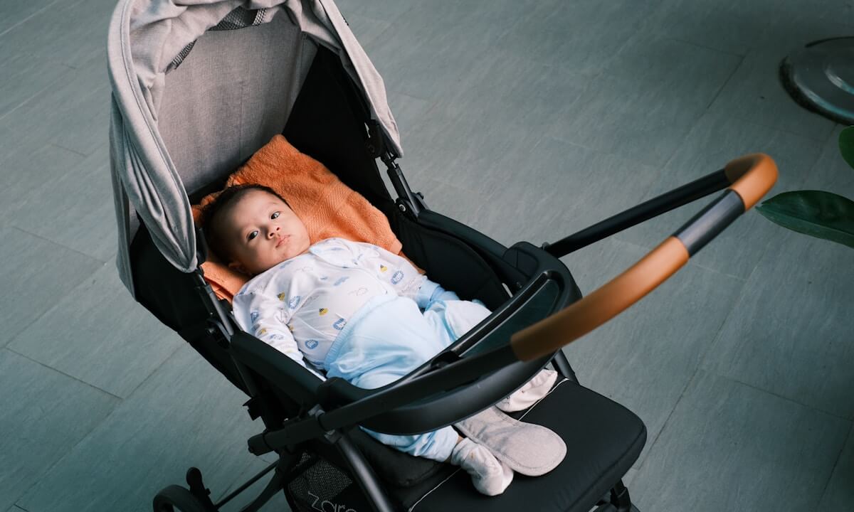 photo-1636384919179-d936e55c5cca