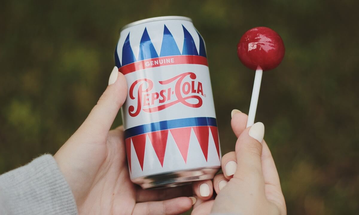 photo-1542296774331-3056678c88ff