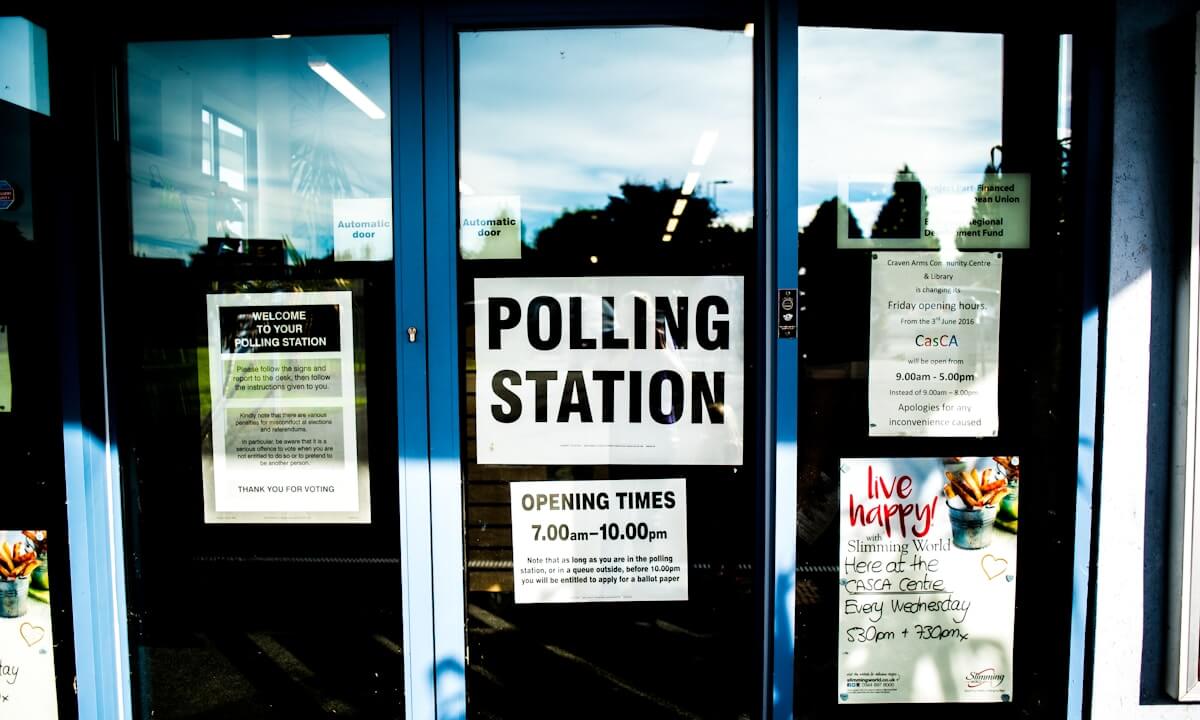 photo-1466780446965-2072a3de8a43 photo-1466780446965-2072a3de8a43