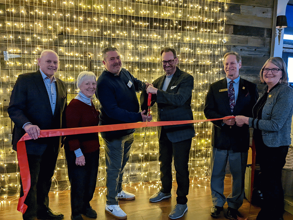 Representatives from Buon Vino, the Mindset Shift Project, Walnut Creek City Officials, and Chamber President/CEO gather for a ribbon cutting ceremony