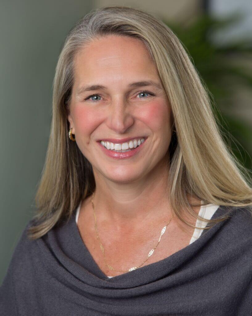 Leigh Ryan headshot 2020sm