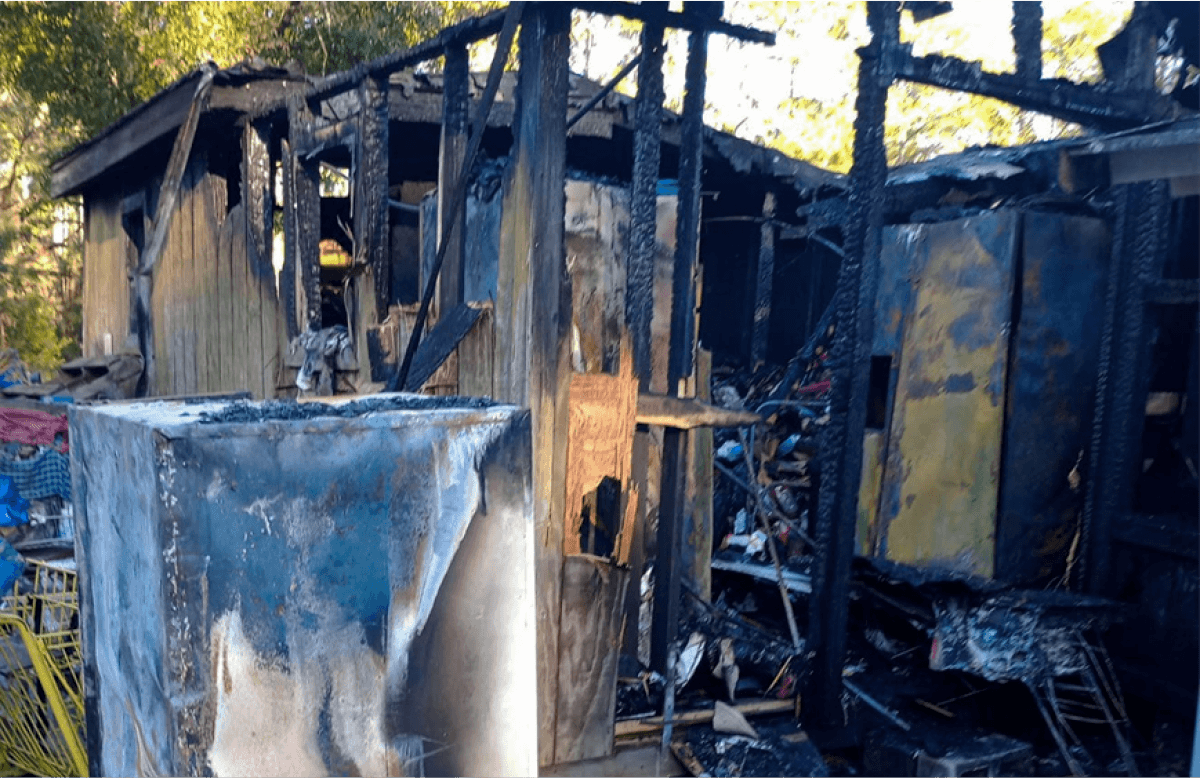 LSJ_Shed burned