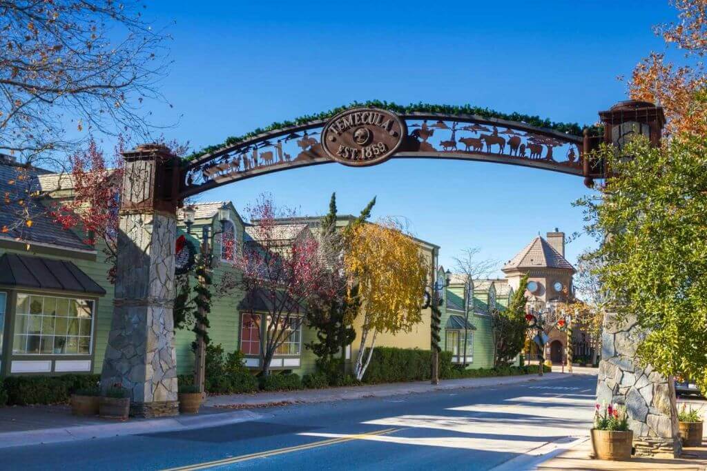 temecula street arch