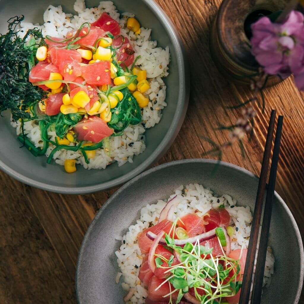 nantucketPoke1 food in bowls with chopsticks