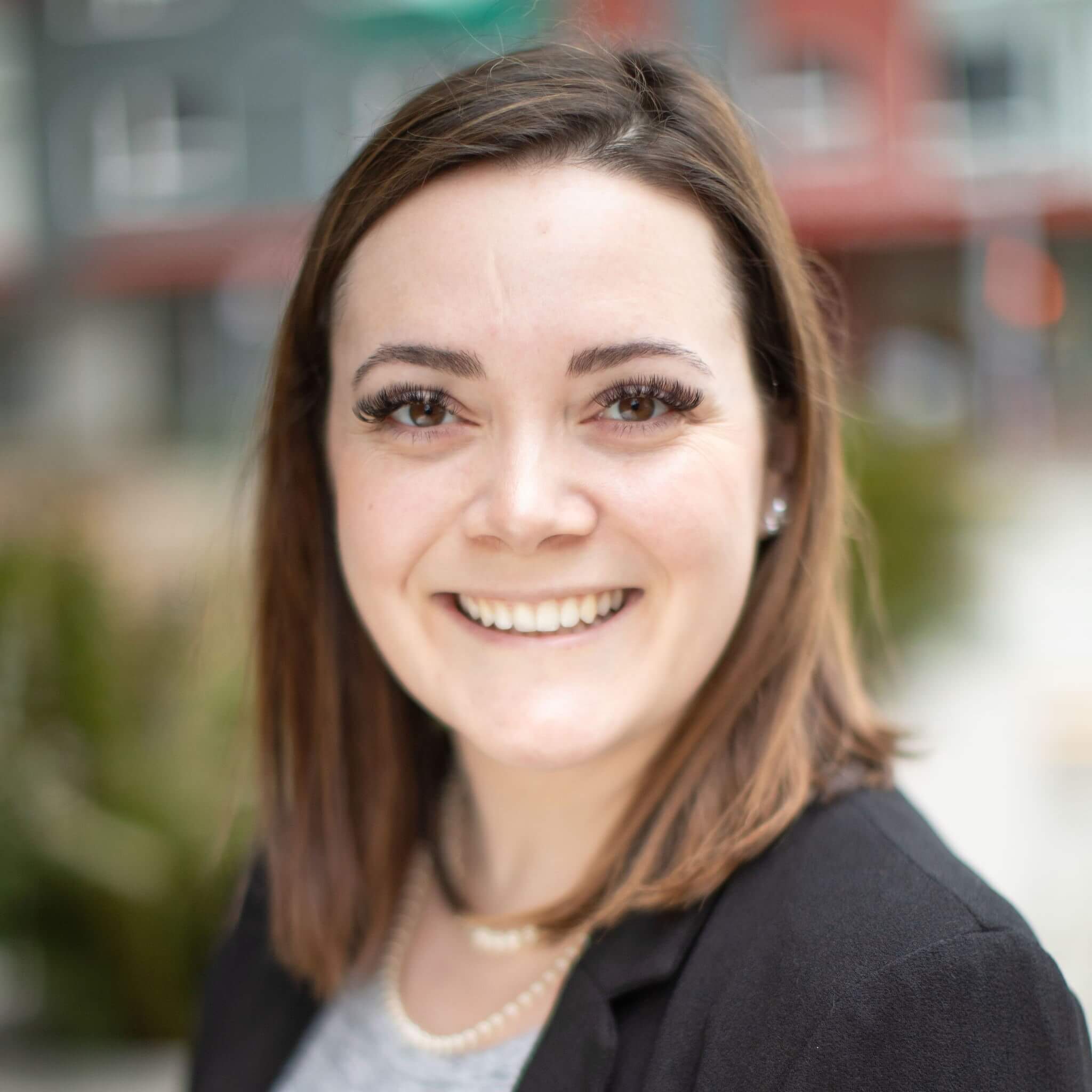 Noyes, Lura - square headshot Noyes, Lura - square headshot