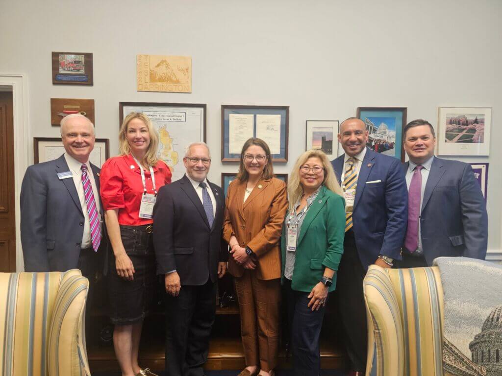 rep delbene meeting The SKCR Team meeting with Rep. Suzan DelBene to talk about housing issues. Our thanks to the representative for her time and leadership!