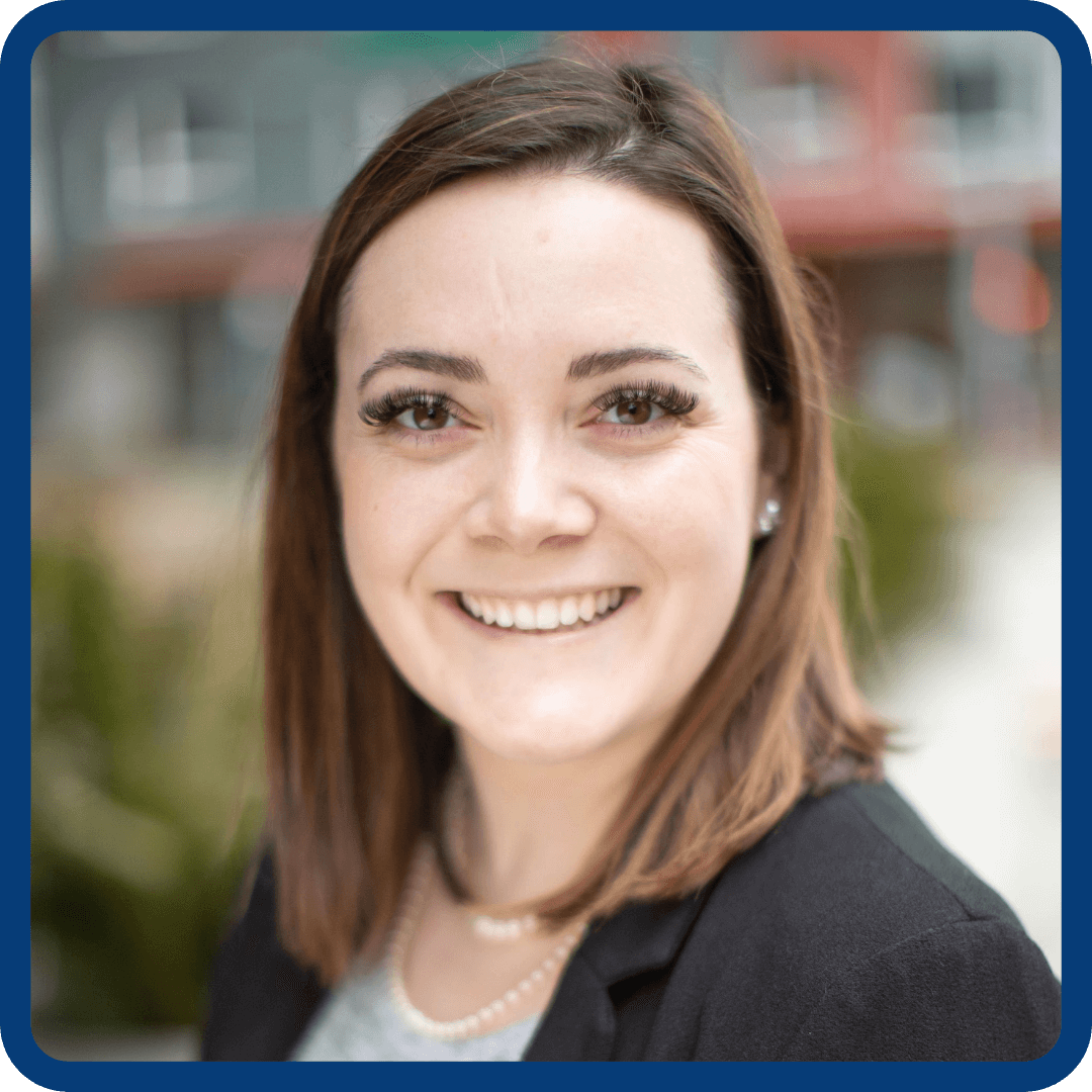 Lura Noyes - 5 to Follow blue Lura Noyes - 5 to Follow blue