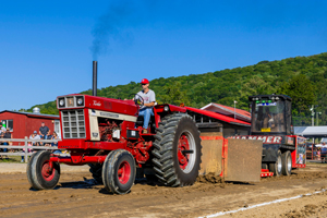 300 x 200 Giveaway Photo Tractor