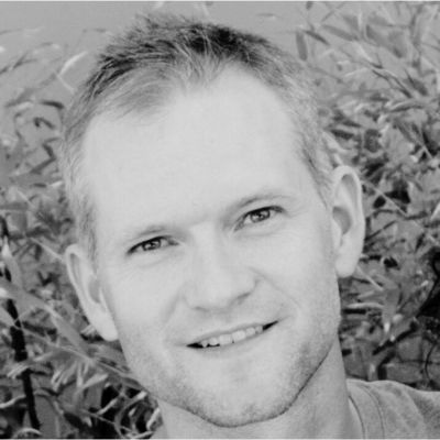Darin Herle (400 x 400 px) Darin Herle (400 x 400 px)
